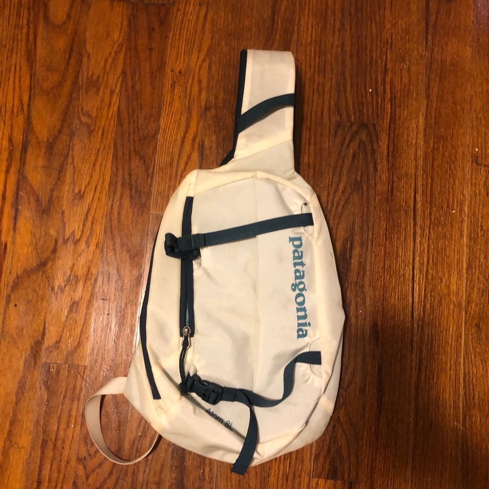 Patagonia Atom 8L Sling Backpack